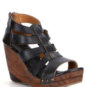 Bed Stu Olinda Black Leather Wooden Wedge